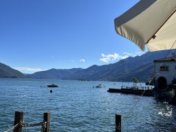 Casetta al lago